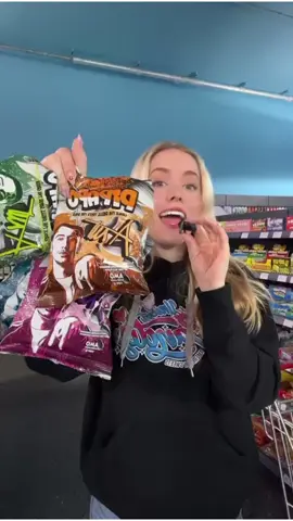 🌻 4x Geschmack. 100% Knabberspaß. Kennst du schon die Pipapo Sonnenblumenkerne? Von gesalzen, BBQ, Hot Chili bis Sour Cream – hier ist für jeden Snack-Typ etwas dabei! ⚠️ Suchtfaktor garantiert! Welche Sorte würdest du zuerst probieren? 😍👇 Jetzt bei Unicat Candy – deinem Shop für verrückte Snacks! #Pipapo #Sonnenblumenkerne #UnicatCandy #SnackAttack #BBQFlavor #ChiliSnack #SourCreamSnack #FoodieGermany #SnackTime #CrunchySnacks #TikTokFood #ViralSnacks #AmericanCandy #Knabberspaß