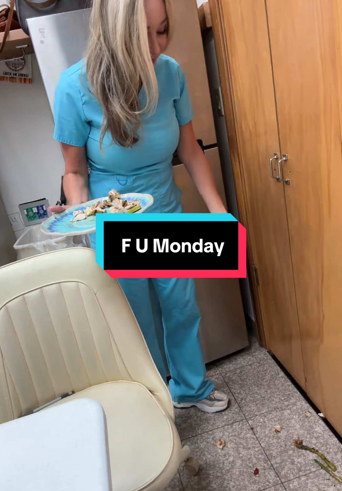 There goes my chicken in veggies… damn you Monday #funny #comedy @Suzanne Moss @Lorie 