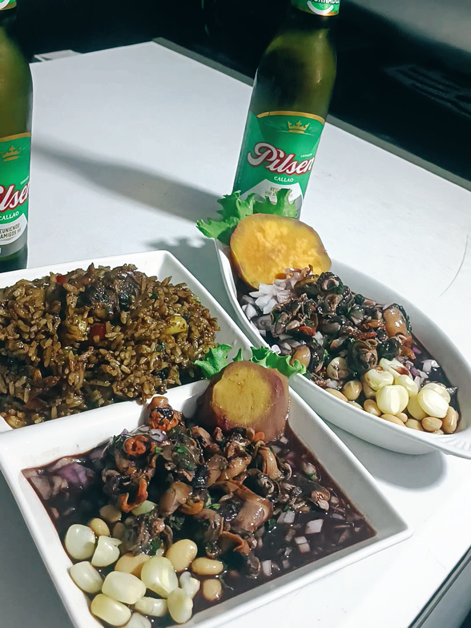 🌟 el auténtico ceviche de conchas negras lima 🍋‍🟩. 🤗 EN CONCHASNEGRASDELAPTMR! 🫡En este reel, te llevamos a un viaje culinario a Perú, donde nuestros chefs expertos preparan este manjar del mar Con pasión y precisión. ¡No te pierdas este festín visual y sabroso! Dale play y déjate seducir por la auténtica cocina peruana.🇵🇪 Atendemos todos los días con las mejores CONCHAS NEGRAS FRESCAS🫡 O De 10am a 4:pm ⏱️ Encuéntranos en: 🧭Av.Jamaica 387-Comas  Número de delivery: 977934908  #LIVEIncentiveProgram #LiveOutlandish #PaidPartnership 