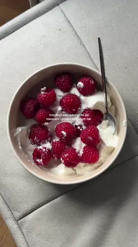 a girl who loves fruit ♥️