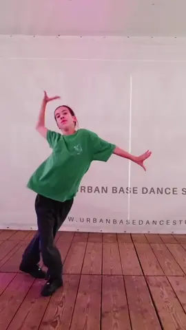 Choreo / @Pearly  Dancers / @ileana.passini SHE WAS ONLY 12 YEARS OLD!!!!! 😵😵😱😭 22 - 25 July 2025 Ostend - Belgium Build & book your own package (spots are limited) via our site or link in bio! @DanssportVlaanderen  @hiflanders  #summerIntensive2025 #dancecamp  #dancevibeso#Oostende #dance #choreography #danceclass #dancestudio #summer2025 #summerintensive #dancecamp #summercamp #summerworkshop #summerintensivebyurbanbase