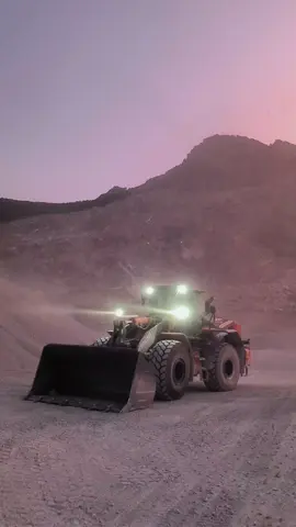 tutana kadar atacam #loder #komatsu #bmw #hitachi #yükleme #kawasaki #Berkan #hitachi 