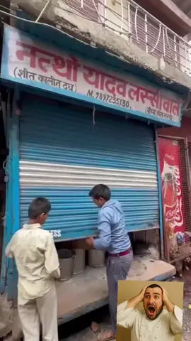 wer ist schon dabei?Hilft uns tiktok zu unserer Hauptcommunity zu machen und teilt mit Freunden Verwandten und eurem Chef #viral #streetfoodindia #salmonellenrebellen #trending #streetfood #funny #satire #india 
