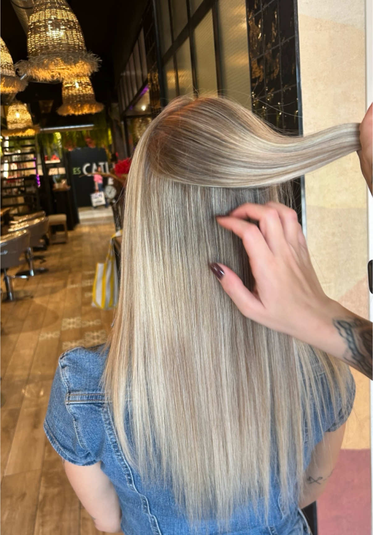 Babylight ☺️ @Crystal - Créateur de style ✨#marseille #balayage #cheveux #soincheveux #pourtoii #babylights #microbalayage 