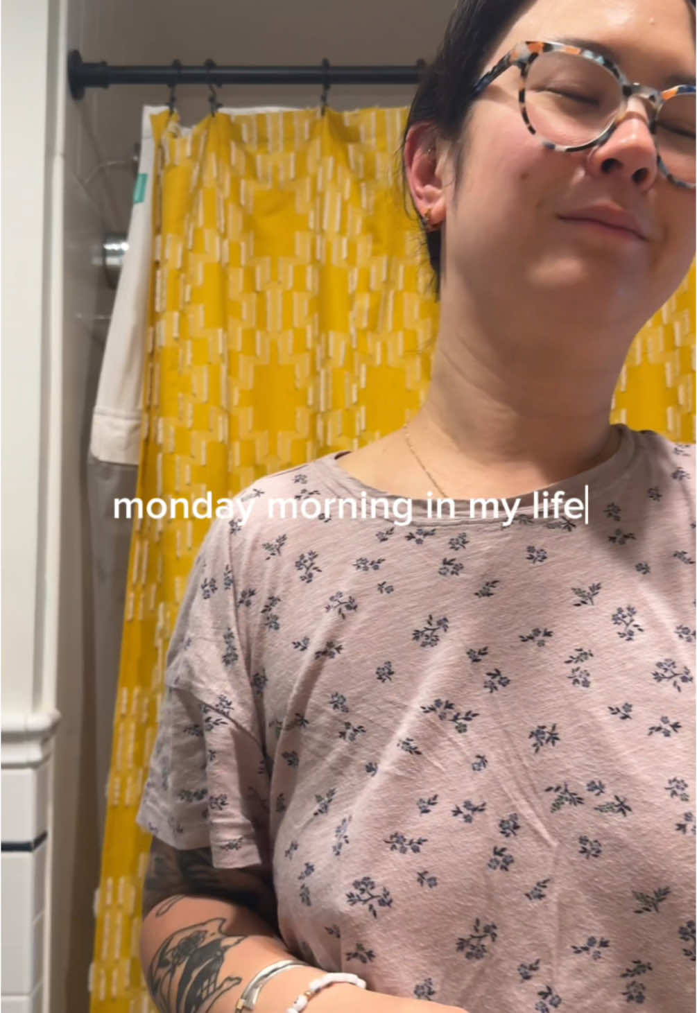 spend the morning with me as a working mom where i progressively crash out trying to do my work 🫠 #workingmom #wfhmom #momlife #morningvlog #dailyvlog #fyp #CapCut 