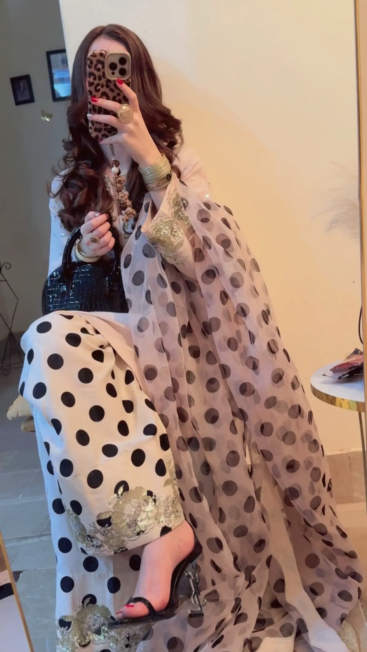 #foryou #foryoupage #trend #trending #trendingsong #viral #viraltiktok #100kviews #lovequotes #memories #eidkikhushiyan #eid2k25 #happyme #fifi #butterfly 