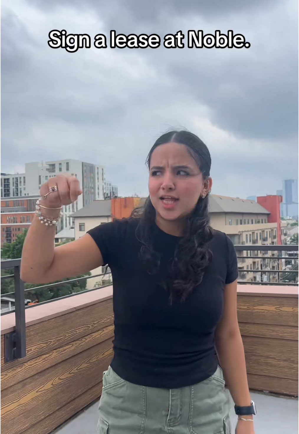 SIGN A LEASE AT NOBLE 👏 Less than 60 spots remaining - sign for a 2x2 in 48 hours & receive $150 off monthly! #noble2500 #austintx 