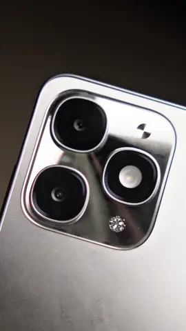 Coba sebutkam fitur iPhone 16 Series Di HP ini? Yang bisa langsung tulis aja dimentar ya gusss. #itel #smartphone #unboxing #itela90 #fyp #asmr @itel Indonesia 