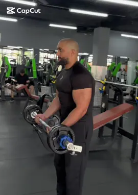 დაგიბრუნდით მეგობრებო) ვანახლებ პერსონალურ ვარჯიშებს. 📍ისევ ვარკეთილი, ისევ ProFitness2 . #CapCut #personaltrainer #GymTok #gymmotivation #bodybuilding 