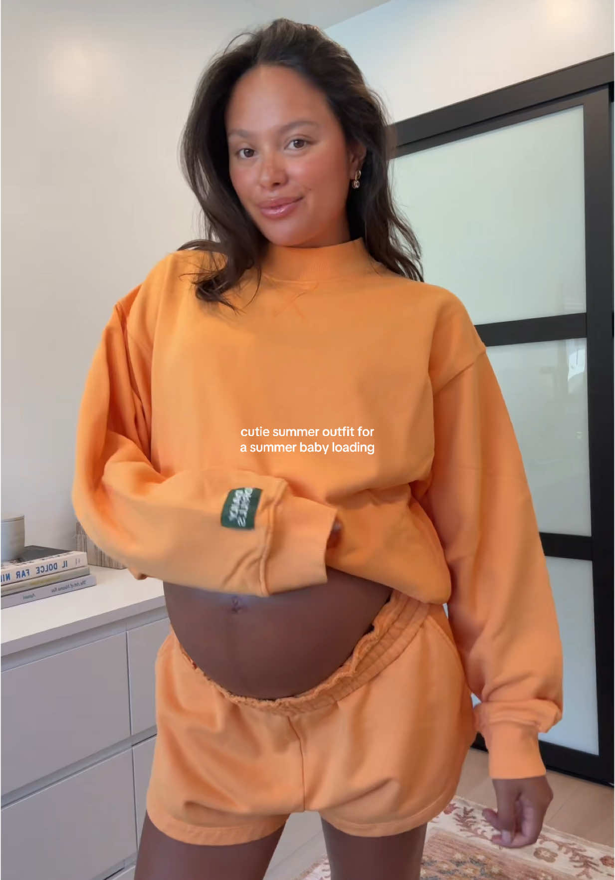 she’s a cutie alright 🍊😉🧡 #summeroutfit #outfitinspo #pregnant 