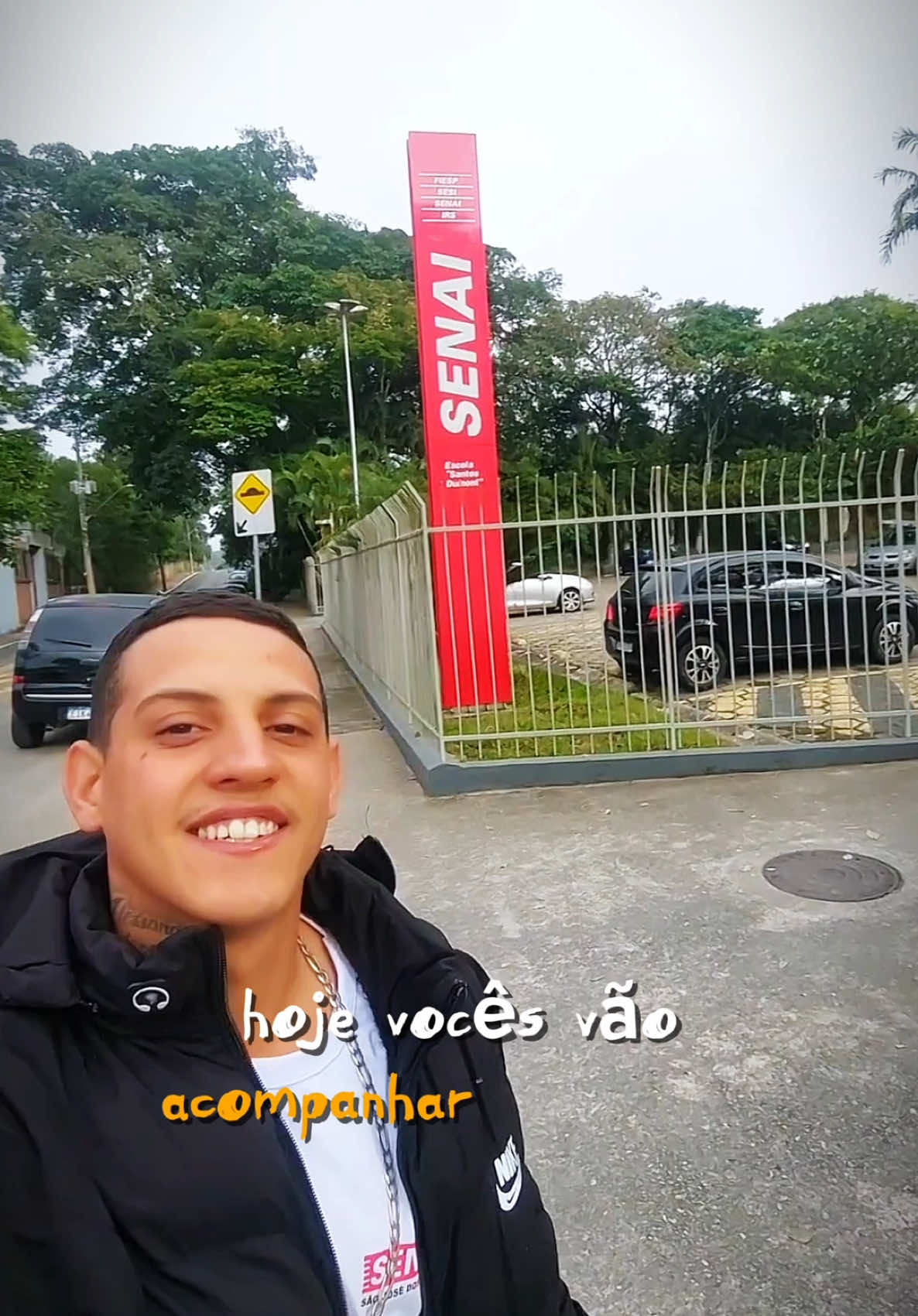 Voltar pra rotina depois do nascimento do Andrew não tem sido fácil… mas cada passo é por ele. Recomeçar cansa, mas ver propósito no que se faz renova. Se você também tá nessa fase, respira fundo e continua.  Comenta aqui como foi para você. 👇🏻 Edição: @Aline Layber  #andrecomw #guilhermeealine #paisdeprimeiraviagem #chegadadobebe #minivlog #creatorsearchinsights #familia 