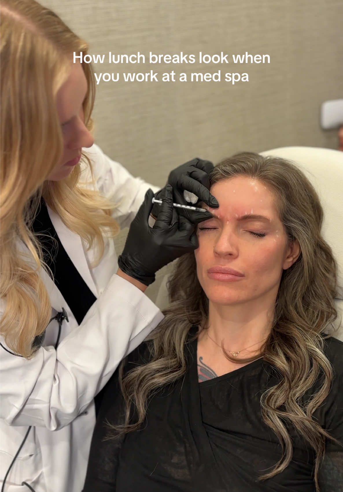 Our injectors take lunch break glow-ups very seriously 🤭😂 @Ryleigh | Aesthetic Injector @Kelley | Aesthetic Injector #Botox #MedSpaLife #Injectables #AestheticInjector  