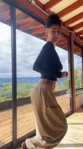 do you like my uniform? 😌  . . . #uniform #spongebobsquarepants #landscape #transformation #lingeriemodel 