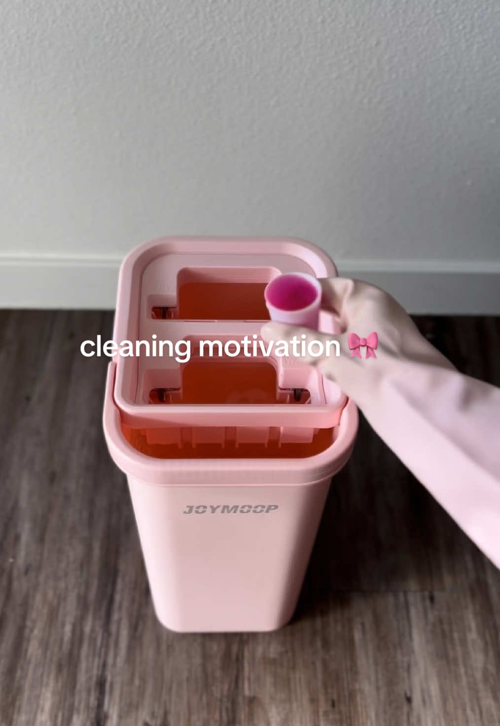 a little cleaning motivation to start off the week 💖🌷#clean#cleaning#CleanTok#cleaningtiktok#cleaningmotivation#cleaningmusthaves#pinkcleaning#pinkcleaningprouducts#cleaningtips#cleaninghacks#cleaningtok#springcleaning 