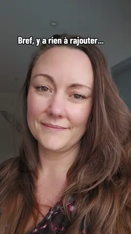 Parlons Bien-être 🧘🏻‍♀️ En terme de produits j'ai toujours fais attention à ce que j'utilisais. Et depuis que je suis maman encore plus.  Je fais attention à ce que je mets sur ma peau, dans mes cheveux et dans mon assiette.  Par exemple les fragances peuvent venir irrité, déséquilibré et créer toutes sortes de problématique.  Les Paraben sont des conservateurs artificiels qui vont venir perturber ton équilibre hormonal.  Il faut a tout prix les éviter dans tes cosmétiques par exemple.  C'est pour ça que j'aime autant Monat 🙏🏻 Les produits sont sécuritaires et efficaces.  Et quoiqu'on en dise je suis prête à mettre un peu plus d'argent dans des produits de qualité.  Je Collaborer avec cette belle marque depuis bientôt 2 ans et je ne suis pas prete d'en changer.  Si tu cherches des produits de qualité et non nocifs pour ta santé tu es bon endroit.  Si tu comprends le concept et que tu y adhère tu es au bon endroit 🫶🏻 #cheveuxnaturels #cheveuxsains #cheveuxbrillants #cheveuxlongs #cheveuxensante #cheveuxenbonnesante #produitsdequalitéreconnus 