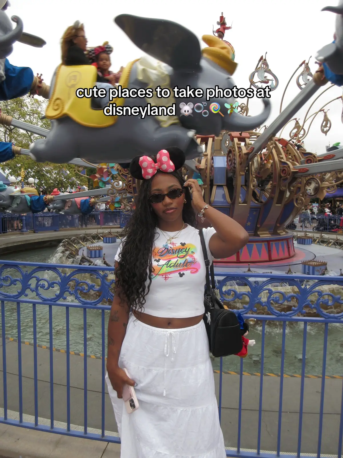 where’s your favorite place for disney photos? 😍 #disneyland #disneyphotos #disneyphoto #disneyoutfits #disneystyle #disneyparks #disney #disneyoutfit #disney70 