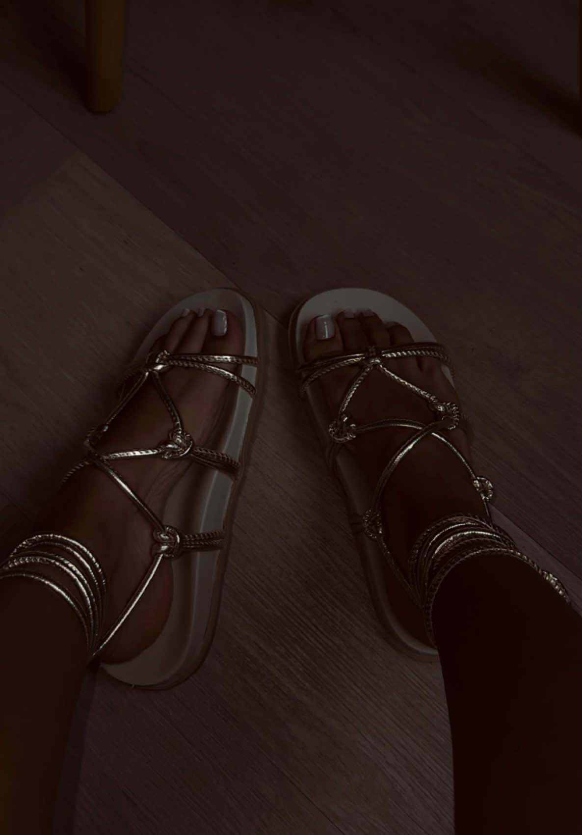 eu compraria todas as papetes do mundo 😭🫶🏼  disponível no Mercado Livre, procure pelo ID: MADAIS-H8ZX ou acesse o link: https://mercadolivre.com/sec/33bBb9B @Mercado Livre Moda  #OMelhorDaBeleza #TemModaNoMercadoLivre #papete #papetefeminina #fypシ゚ #paravoce #foryou 