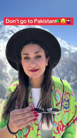 Don’t judge countries you have never visited.  I am totally in Love with Pakistan😍🇵🇰 . . . . . . #urdu #pakistan #hunzavalley #hunza #باكستان🇵🇰 #gilgitbaltistan #travelbeautifulpakistan #tourguide #solofemaletraveler #lebanon #saudiarabia #شمال_باکستان #pakistanidresses #liliantheguide #attabad #lebanesetraveler #لبنان #attabadlake 