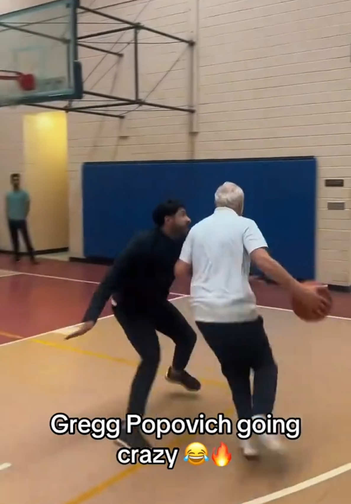 Gregg Popovich can hoop 😂🔥 (hooper_unc27 /IG) #NBA #basketball #sports #fyp 