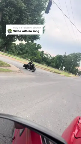 Replying to @T-Hampton #fyp #foryoupage #harleydavidson #roadking #roadkingspecial #like #share #comment 