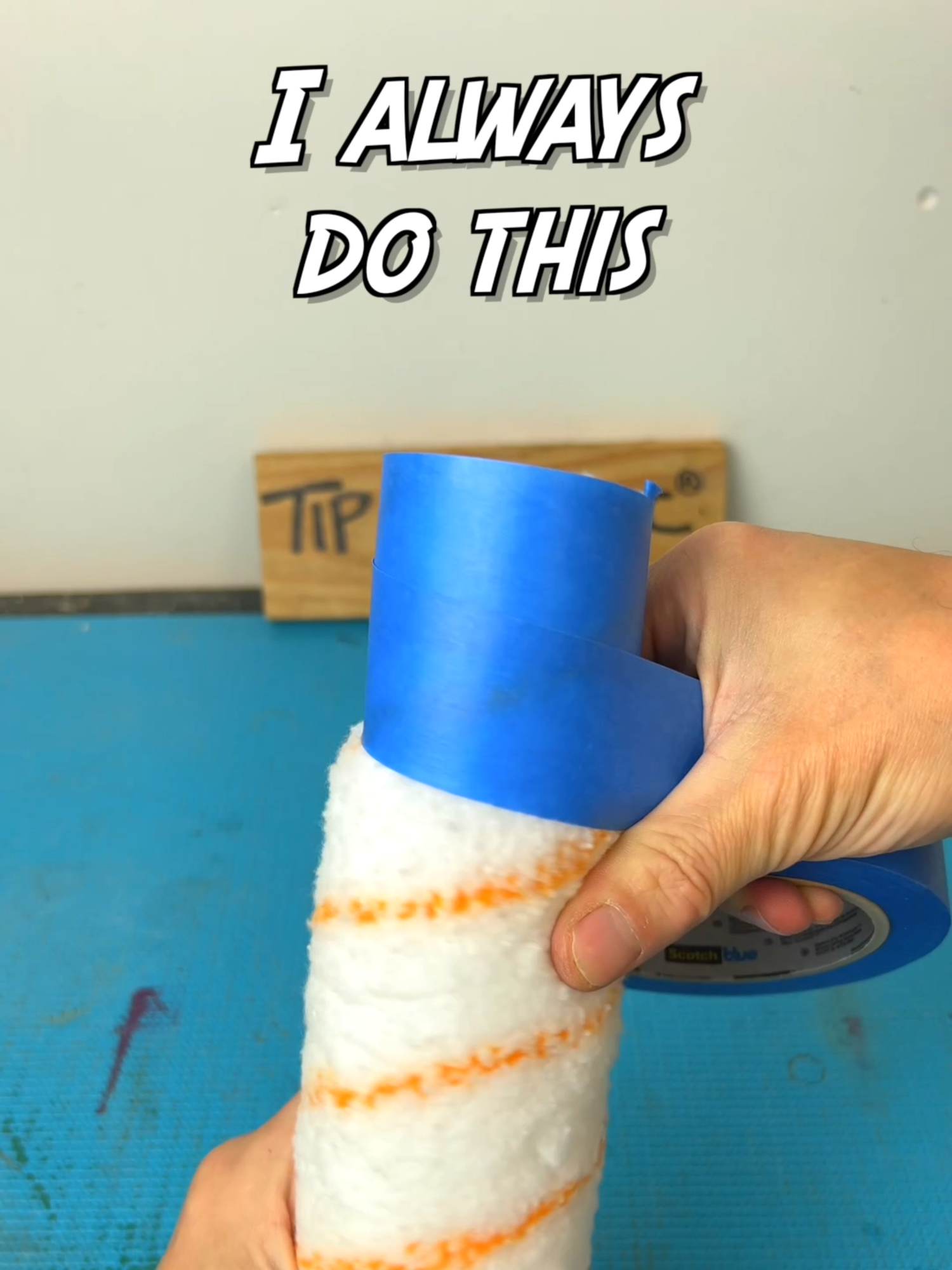 Remove the paint roller fluffies #tipcentric #tips #LearnOnTikTok #tipsandtricks #DIY #tools #homelifehacks #decorating #painting