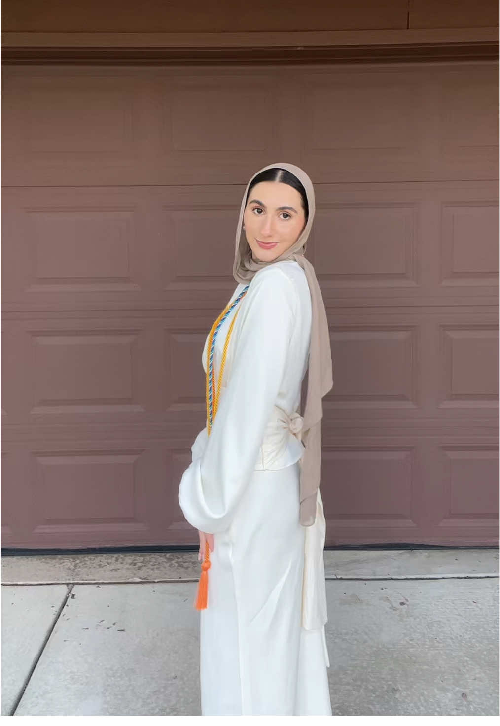 @Veiled i’m obsessed 🏹 🤍                             #graduationdress #whitedresses #graduation #modest #hijabi #classof2025 #fyp 