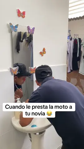 Cuando le presta la moto a tu novia 😂#tiktok_india  #tik_tok  #t  #tutorial  #travel  #tiktokviral  #tiktoknepal 
