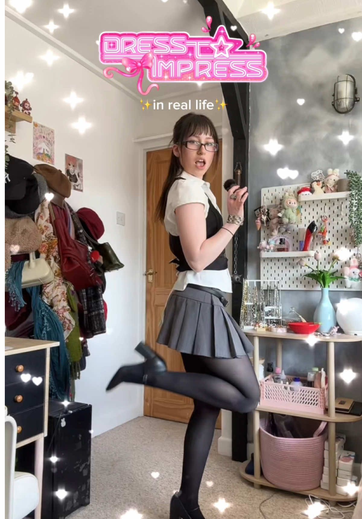 How many stars would you give my fit pookies 👀💗 original vid by @angelina 💛 !!!! #fypシ゚ #xyzabc #dresstoimpress #dti #grwm #skirtoutfits #outfitinspo #officesiren #outfitchallenge #fashioninspo 