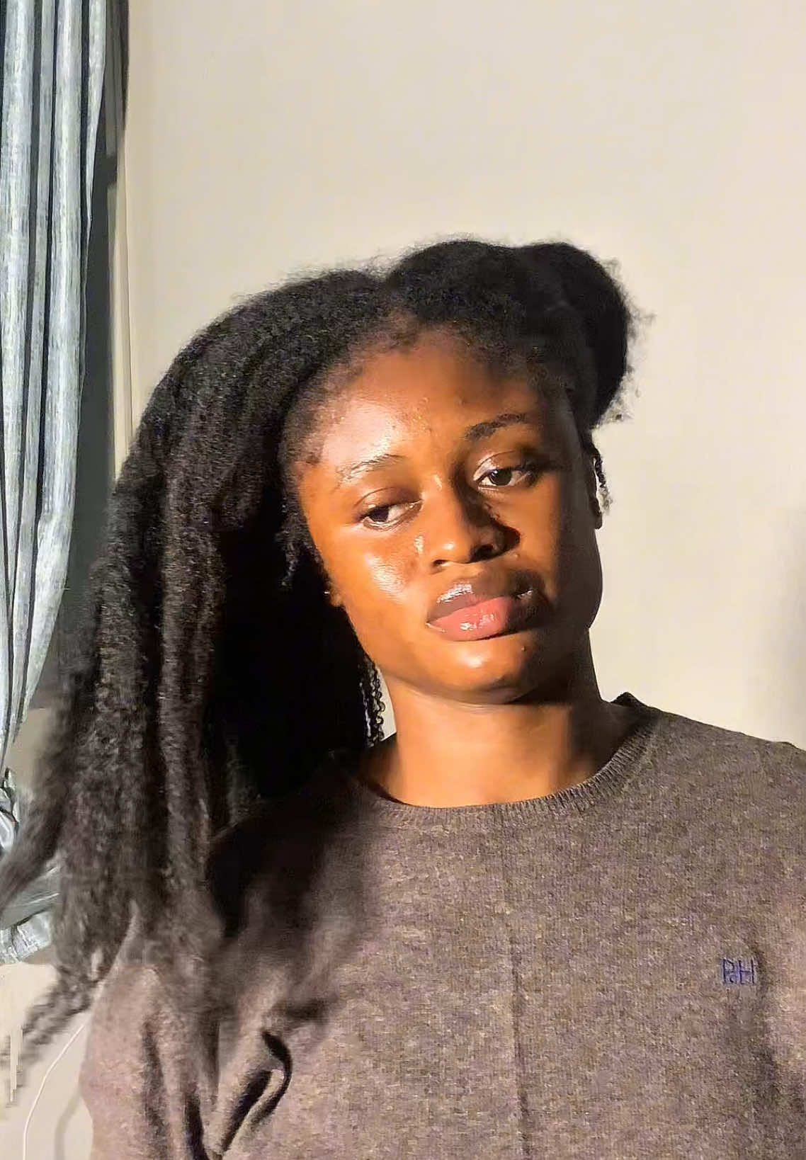 Low porosity love❤️☺️,she is so accommodating once she accepts you as her friend,the laxity and ‘sometimes’ peace of mind she gives ehn, I love my hair.  What’s your hair porosity? #lowporosityhair #naturalhair #4chair #hairgrowth #hairgrowthtips #naturalhairgrowthtips #naturalhairgrowth 