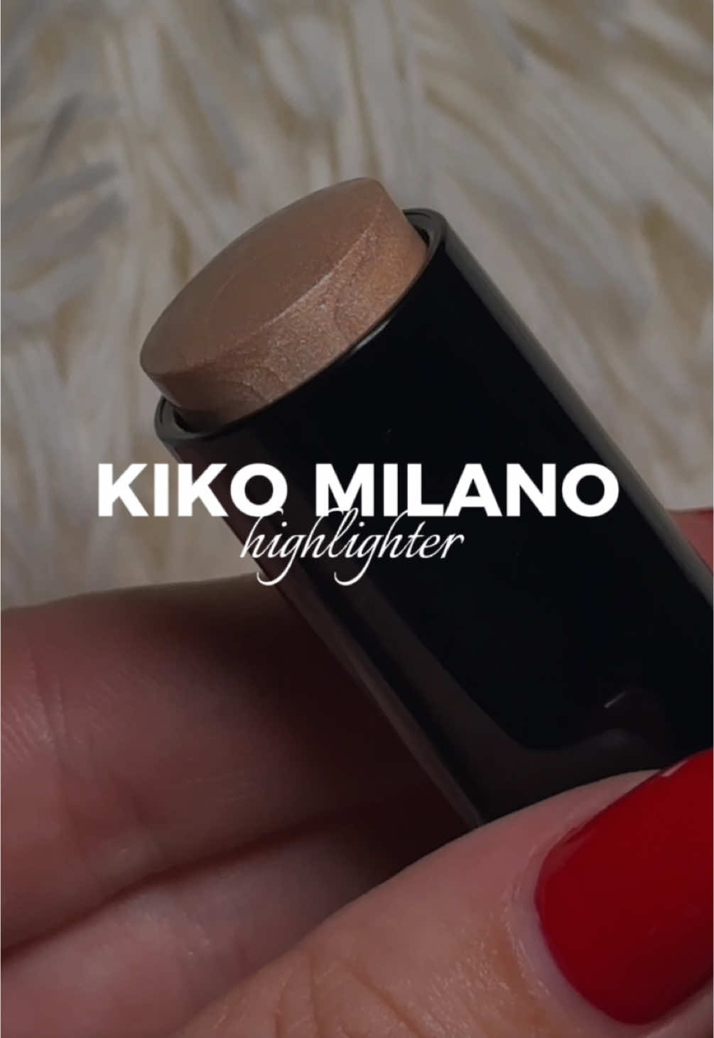 kiko milano highlighter 🤍 #kiko #kikomilano #kikohighlighter #highlighter #kikostick  kiko| kiko highlighter | highlighter | 