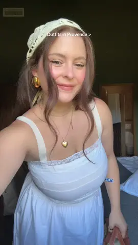 Honestly my outfits hit different here 🤭 #midsizefashion #france #girls #midsizestyle #outfit 