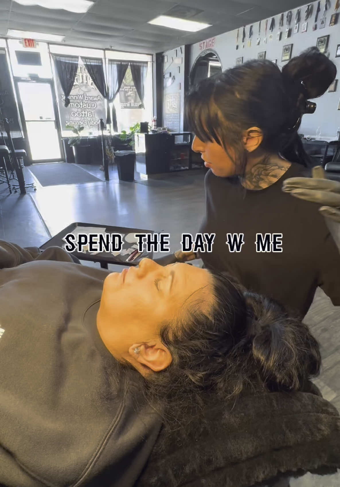 Spend the day with me 🖤 #shopping #coffee #tea #tattooshop #tattoos #lipfiller #nails #gothic #goth #gothaesthetic #dayinmylife 