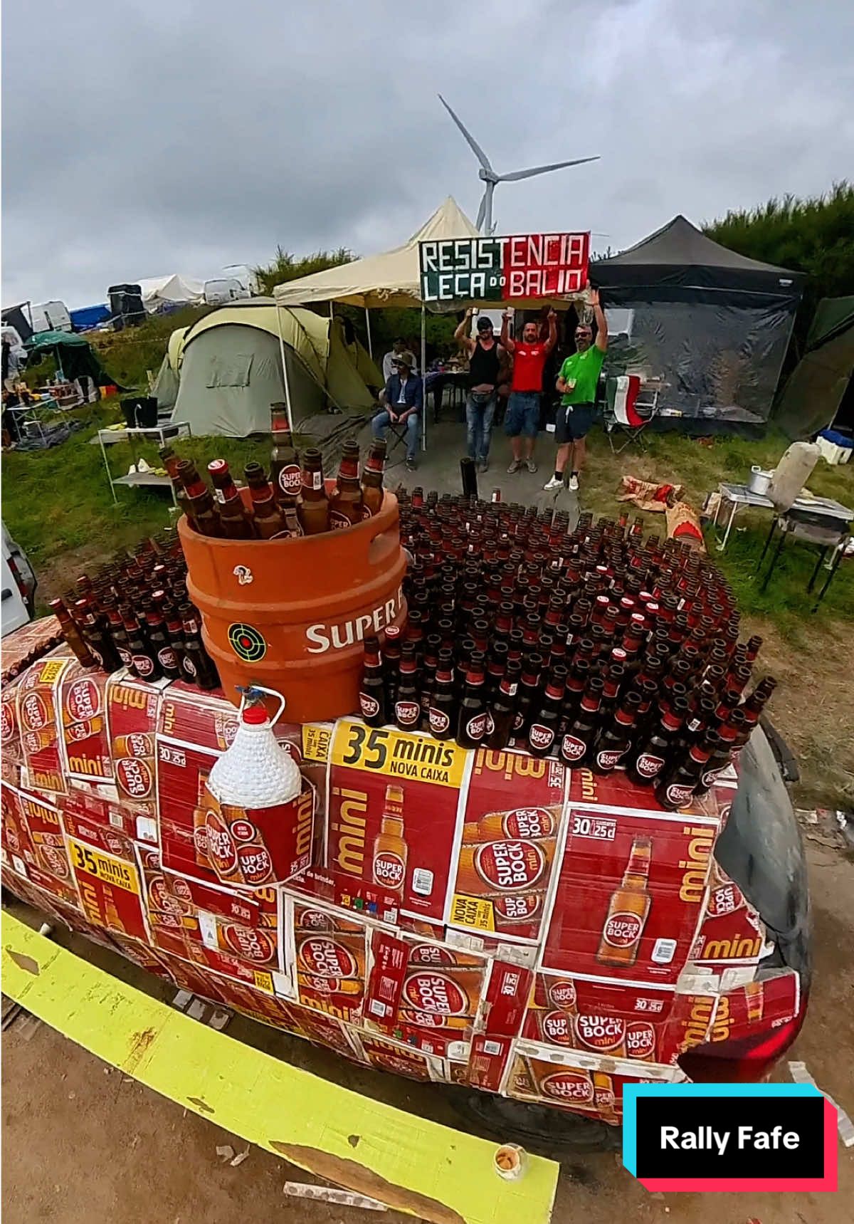 Ambiente de Rally 🏁🏁🏁#rally #rallyportugal #wrc #wrcrallye #wrcmotorsport #portugal🇵🇹 #motor #automobile #traveladdict #travel #racing #racinggirl #racingcar #travelgirl #traveltiktok #superbock #beer 
