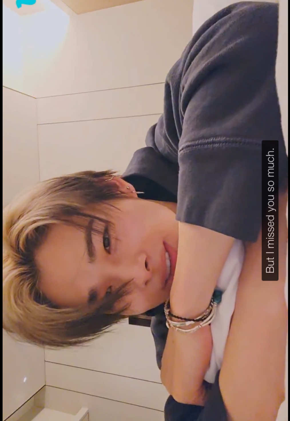 I keep coming back to this live of Ni-ki, he feels very real and sincere here and his voice is soft and sort of tired. It kind of gives me comfort and relaxes me. 🙂 The fact that he keeps repeating that he misses Engene also makes me feel seen, so I feel like my feelings are reciprocated since I am an Engene and it is a relief honestly 🤷🏻‍♀️He’s the cutest little duckling 🐥 + puma 🐆🖤#ni_ki #enhypen #niki #fyp #weverse #weverselive #live #engene 