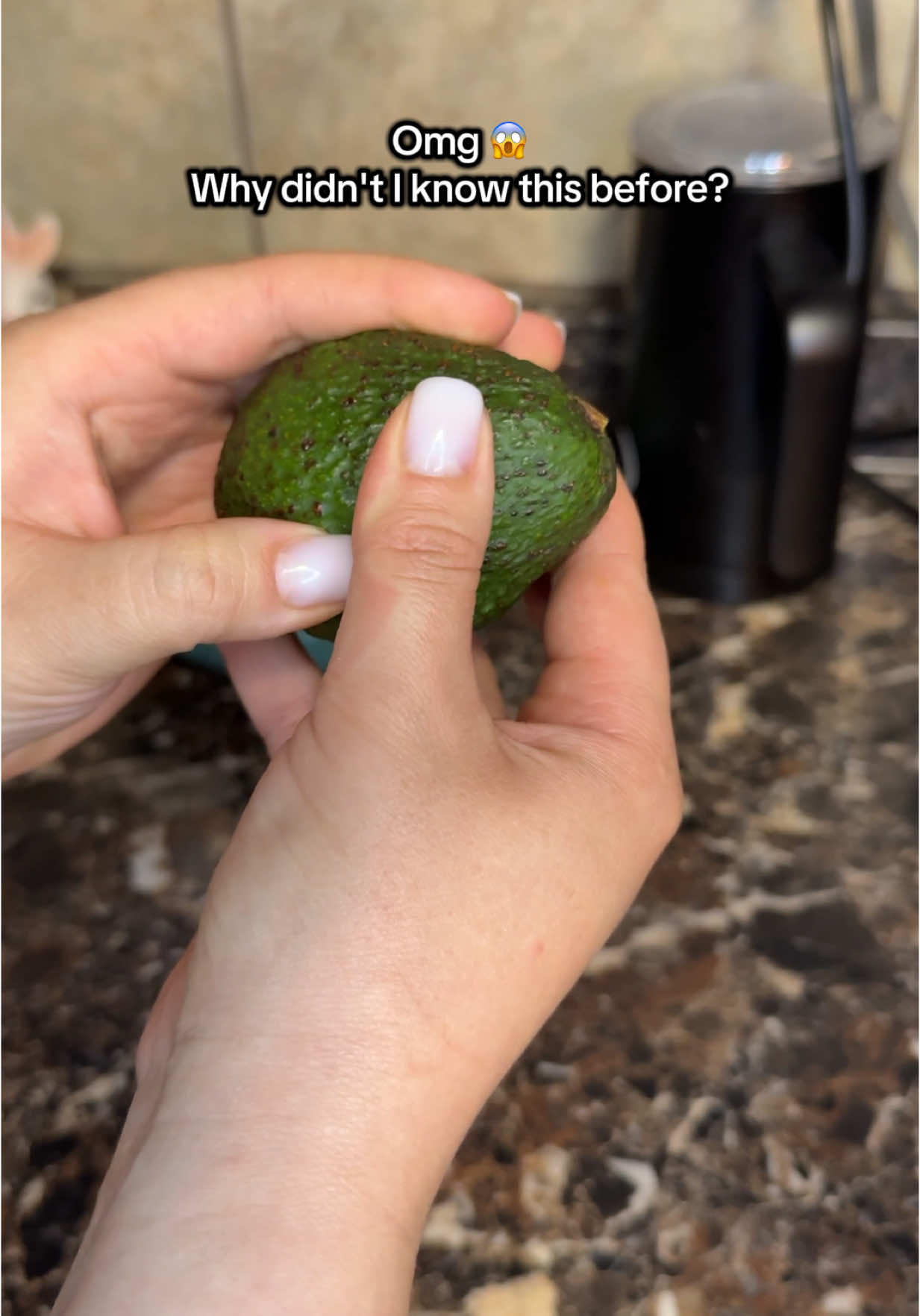 Avocado will ripen in 5 minutes #tipsandtricks #tips #LifeHack #trick #KitchenHacks #foodtiktok #foodhacks #avocado #viral 