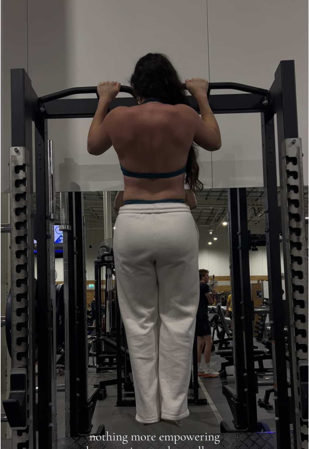 Open back sports bra on back days> from @KEEPTHATPUMP dc: rotem #GymTok #gymmotivation #gymgirl #pullups 