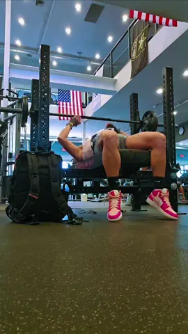 #chest #chestday #chestdaybestday #GymTok #womensfitness #gymshark #bodybuilding #fitover40 #inthegym  #womeninthegym #fitnessmotivation #womenwholift #fypシ゚viral #fypage #foryou #foryoupage #foryourpage  #FitTok #fitfam 