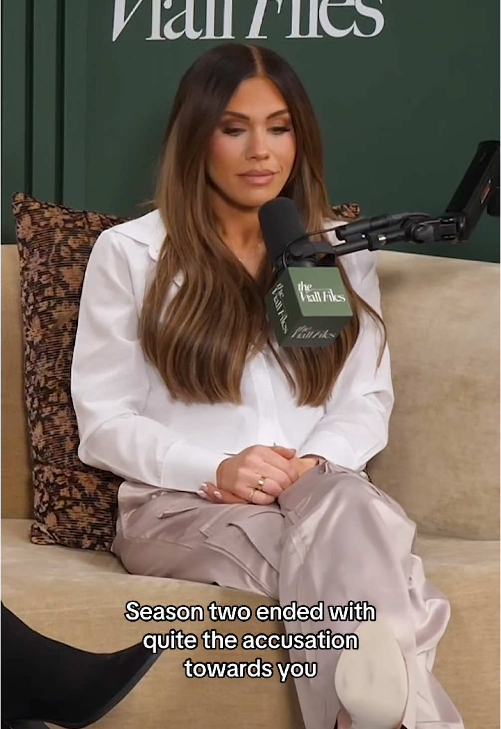 Mikayla and Jessi answer all of your burning SLOMW questions tomorrow on Reality Recap!! #viallfiles #realityrecap #hulu #secretlivesofmormonwives #slomw #jessi #mikaylamatthews 