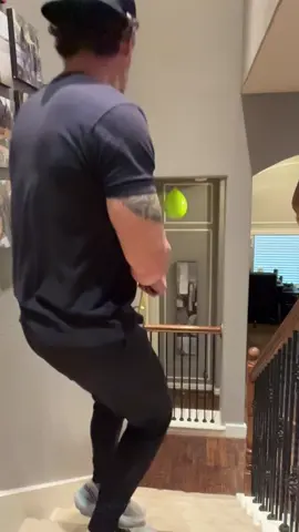 Coming in hot 😂😂😂 @Jlo1017 #fyp #quick #withit #foryou 