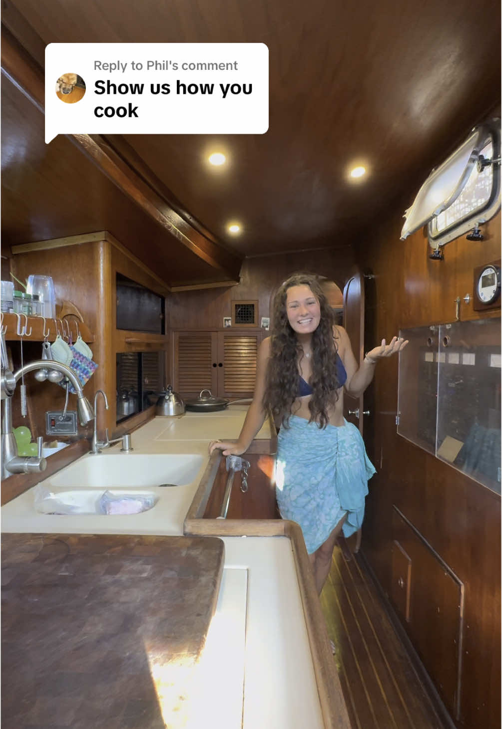 Replying to @Phil  boat kitchen ⛵️🌊 #fyp #sailing #kitchen #cooking 