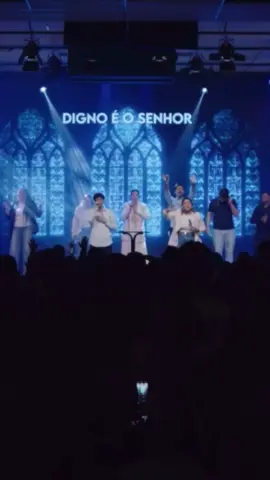 Tu és Senhor e Rei ❤️‍🔥🥹 Trechinho da ministração de ontem na minha casa @Batista Renovada com essa equipe que eu amo ❤️ Estou pensando em postar esse vídeo completo no YouTube, vocês querem? 🤔 #jesus #jovenscristãos #covergospel #adoração #senhorerei