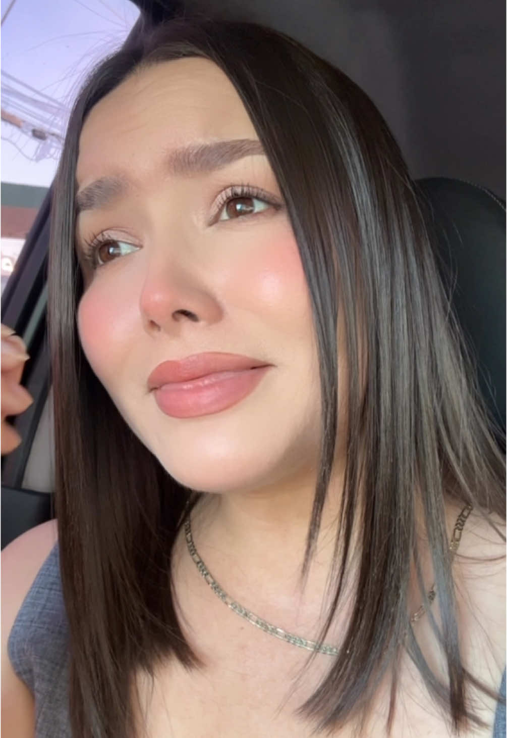 Desde el viernes lo empeñé batalloso 🤌🏻✨🙂‍↕️  #desinteres #empeño #humor #celular #batalloso #comedia  Inst denyalopezca fb Denya Lopez 