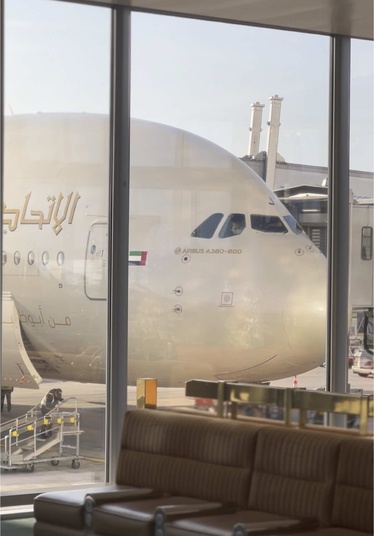 A380- 800 CDG📍 @Etihad  . . #etihadstadium #etihadairways #airbus #a380 #aviationlovers #aviacioncomercial #airplane #airport #boarding #paris #cdg 