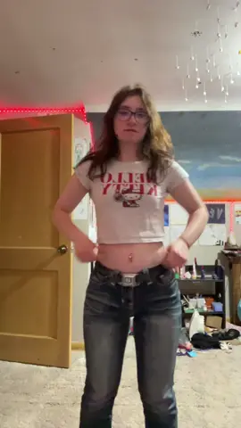 Y’all I just pierced my belly button and I love it, I put a #playboy piercing in because I love please watch I beg #iaintneverbeenwithabaddie #nopantieson #onthedancefloor #waxamillion #fyp #blowthisup 