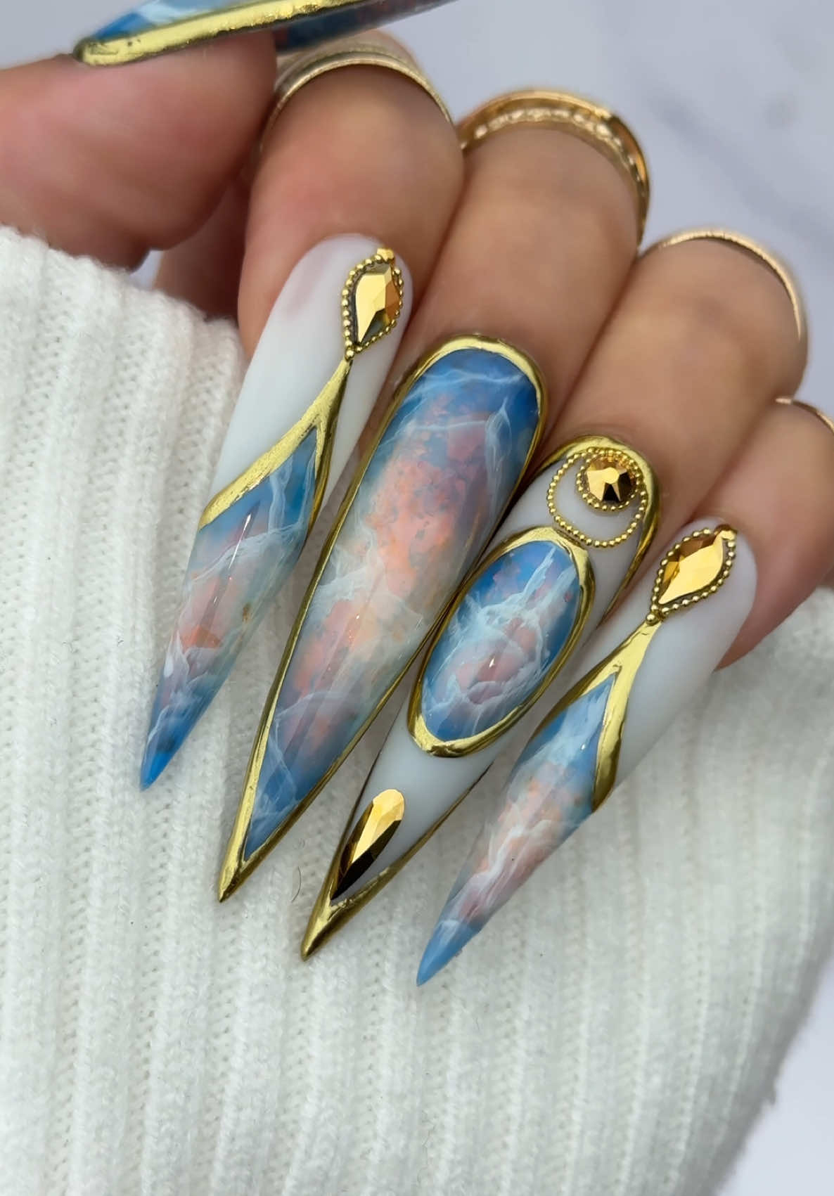 Precious Opal Tutorial using my one and only Vo.Tino White Ink  🛍️ SHOP AT 𝐖𝐖𝐖.𝐓𝐈𝐍𝐎𝐕𝐎.𝐒𝐇𝐎𝐏 • Everything Cure 60 seconds in LED/UV LAMP  𝐏𝐑𝐎𝐃𝐔𝐂𝐓𝐒 𝐈𝐍 𝐕𝐈𝐃𝐄𝐎 ⬇️  🎨𝐌𝐢𝐥𝐤𝐲 𝐆𝐞𝐥 𝐊𝐨𝐥𝐨𝐫 (natural foundation) 🎨𝐒𝐭𝐢𝐜𝐤𝐲(super sticky surface) 🎨𝐅𝐚𝐢𝐫𝐲 𝐅𝐥𝐚𝐤𝐞𝐬 (iridescent effect) 🎨𝐒𝐭𝐚𝐢𝐧𝐞𝐝 𝐆𝐥𝐚𝐬𝐬 𝐆𝐞𝐥 𝟎𝟖 (see through colors) 🎨𝐁𝐥𝐮𝐬𝐡 𝐬𝐡𝐚𝐝𝐢𝐧𝐠 𝐠𝐞𝐥 (natural blush tones) 🎨𝐖𝐡𝐢𝐭𝐞 𝐈𝐧𝐤(hybrid dye & pigment marble) 🎨𝐓𝐞𝐟𝐥𝐨𝐧 𝐌𝐚𝐭𝐭𝐞 (isolate chrome ❤️) 🎨𝐌𝐞𝐭𝐚𝐥 𝐄𝐟𝐟𝐞𝐜𝐭 𝐆𝐞𝐥 (chrome design) 🎨𝐒𝐨𝐥𝐢𝐝 𝐆𝐨𝐥𝐝 𝐂𝐡𝐫𝐨𝐦𝐞 (non shimmery) 🎨𝐒𝐡𝐢𝐧𝐞 𝐈𝐭! (Non scratch finish) 🎨𝐀𝐑𝐓 𝐁𝐑𝐔𝐒𝐇: - 𝐎𝐦𝐛𝐫𝐞 𝐁𝐫𝐮𝐬𝐡 (blending) - 𝐅𝐢𝐬𝐡𝐭𝐚𝐢𝐥 𝐁𝐫𝐮𝐬𝐡 (marbling) - 𝐎𝐯𝐚𝐥 (application) - 𝟏𝟎 𝐦𝐦 (lines) - 𝐞𝐦𝐛𝐨𝐬𝐬 𝐛𝐫𝐮𝐬𝐡 (work well with topcoat) 🩷With the help of others items:  Vo.Tino Stiletto Press on Tips, Ombre sponge, brush conditioning cleanser. 🩷ESSENTIAL TOOLS: nail art palette, crystal brush stand, brush holder, nail art stand, flash cure lamp  𝙑𝙤.𝙏𝙞𝙣𝙤 𝙋𝙧𝙤𝙙𝙪𝙘𝙩𝙨 Products at 👉𝐰𝐰𝐰.𝐓𝐢𝐧𝐨𝐕𝐨.𝐬𝐡𝐨𝐩🛍️ . #nailarttutorial #tinovo 