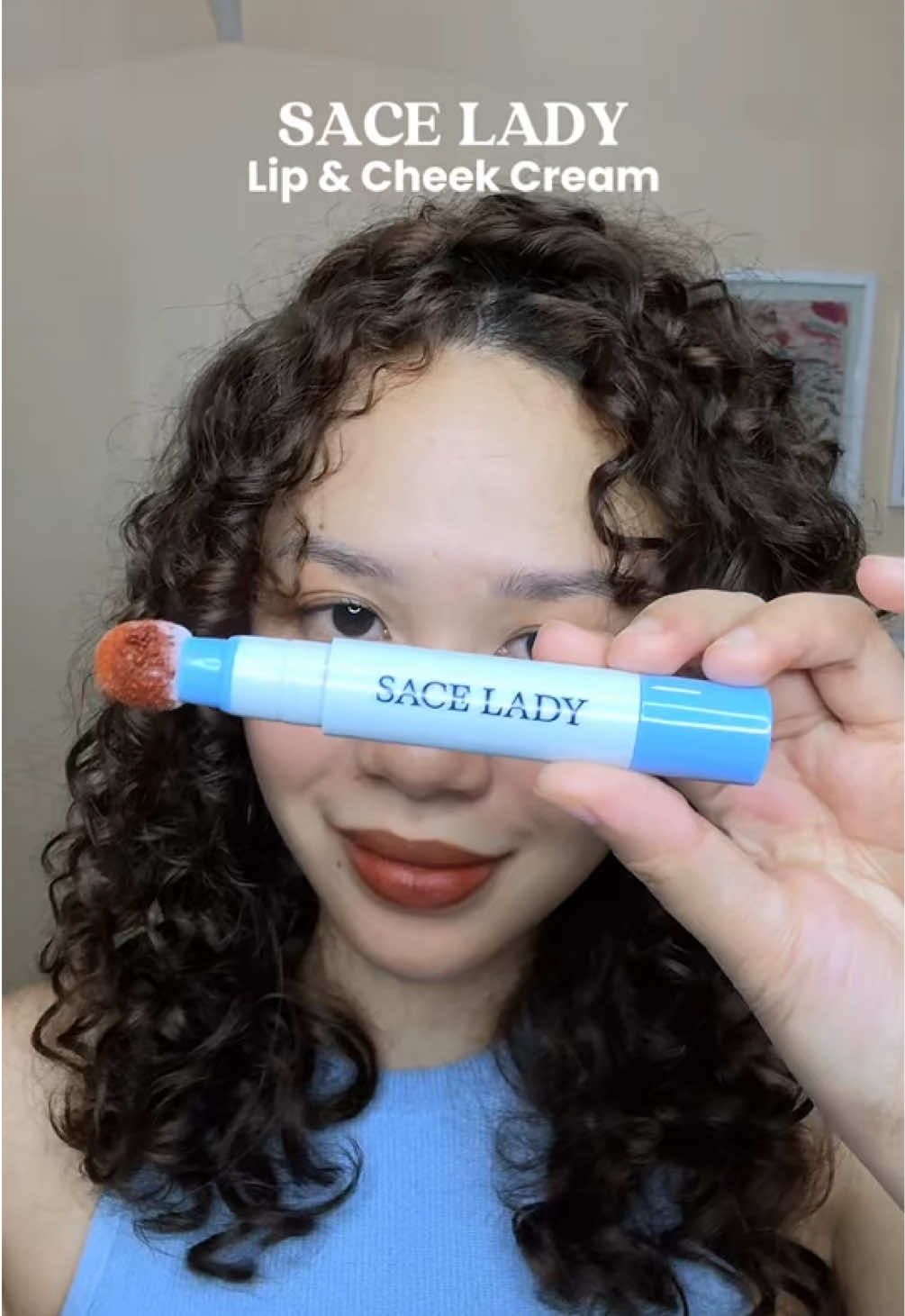 I’m using Sace Lady Matte Lip & Cheek Cream in the shade V06 💋 #saceladylipandcheekcream #transferprooflipmud  #fluffybubble #sacelady  #findsacey 
