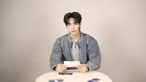 #SongWeilong #BaoShangen 520 Heartfelt Declaration On 520, it’s #SongWeilong’s heartfelt “I like you”— And a beautiful wish like “May I be the star to your moon, shining bright together every night.” 🌟 Join us at 8:00 PM (GMT+8) tonight for #YouthfulGlory ➡ More heartflutters await in the next chapter! 👉 https://d.mgtv.com/zD-Q #宋威龙 #包上恩 520心动宣言 520，是 #宋威龙 一句深情的“我喜欢你”，也是“愿我如星君如月，夜夜流光相皎洁”的美好期许。 邀你今晚20:00共赴 #韶华若锦 ，下一站更心动！➡ https://d.mgtv.com/zD-Q