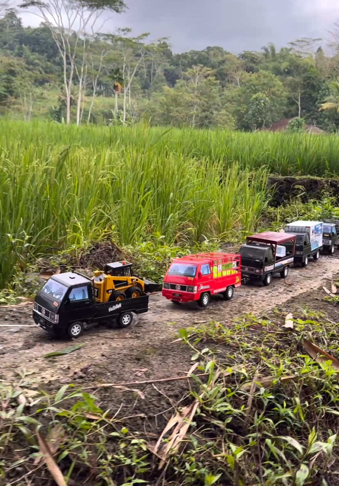 Mobil-Mobilan Pickup L300 #mobilmainan 