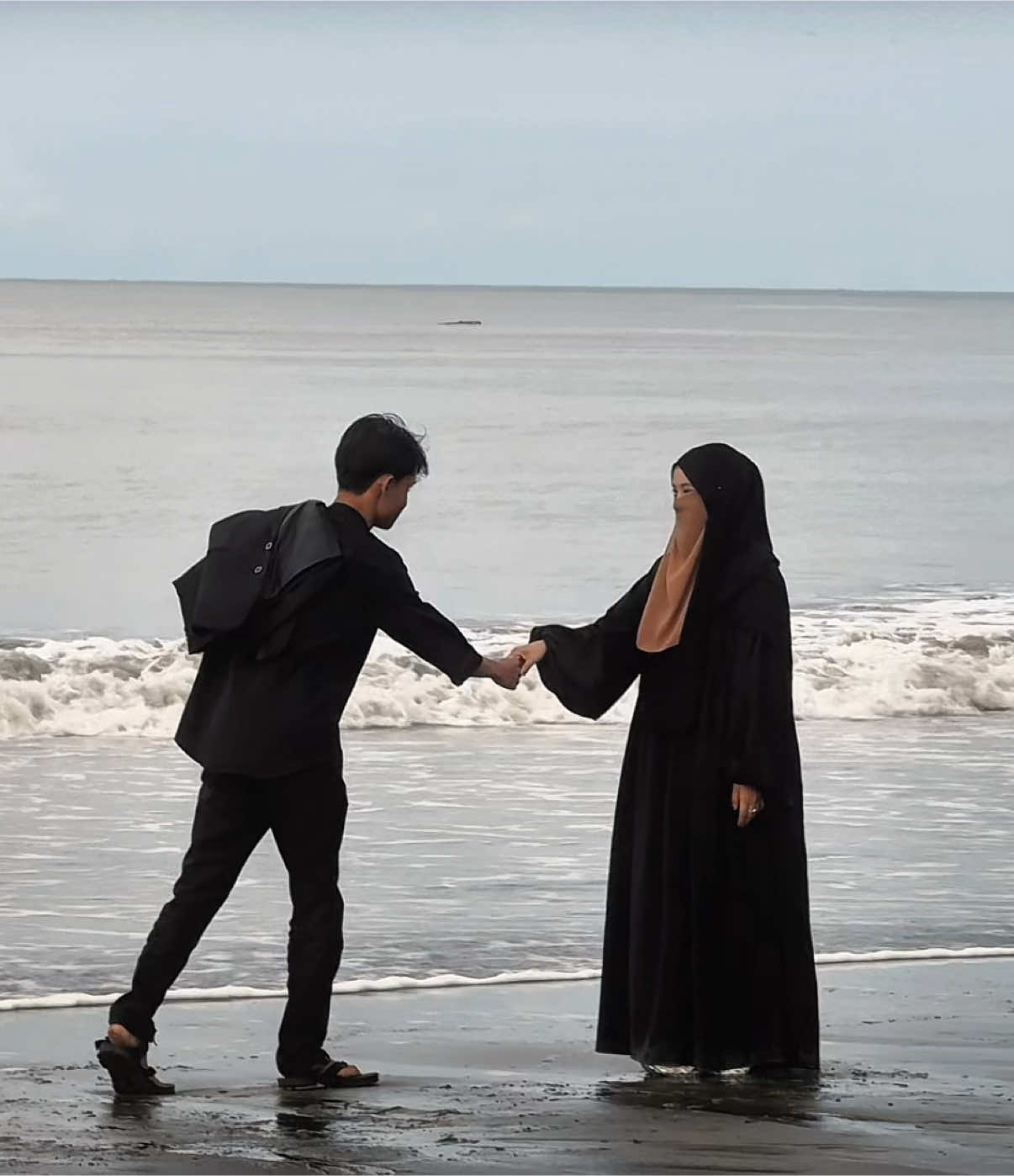 Hari ini aku bangun dengan senyum yang berbeda dari sebelumnya. Senyum yang ditinggalkan di setiap paginya selalu mengucapkan “Hai Suamiku, Hai Istriku.” Rasanya masih aneh tapi menyenangkan, saat kita bersama.  Aku tahu, ini masih awal. Masih banyak hari-hari yang menunggu kita didepan. Tapi izinkan aku menikmati setiap fase ini dengan perlahan. Menikmati caramu menggenggam tanganku untuk pertama kali, membangunku setiap paginya dengan nada lembut yang kau ucapkan setiap harinya.  Terima kasih sudah hadir dalam hidupku. Dan hari ini seperti kemarin. Masih padamu, selalu padamu. #fyp #qoutes #istriku 
