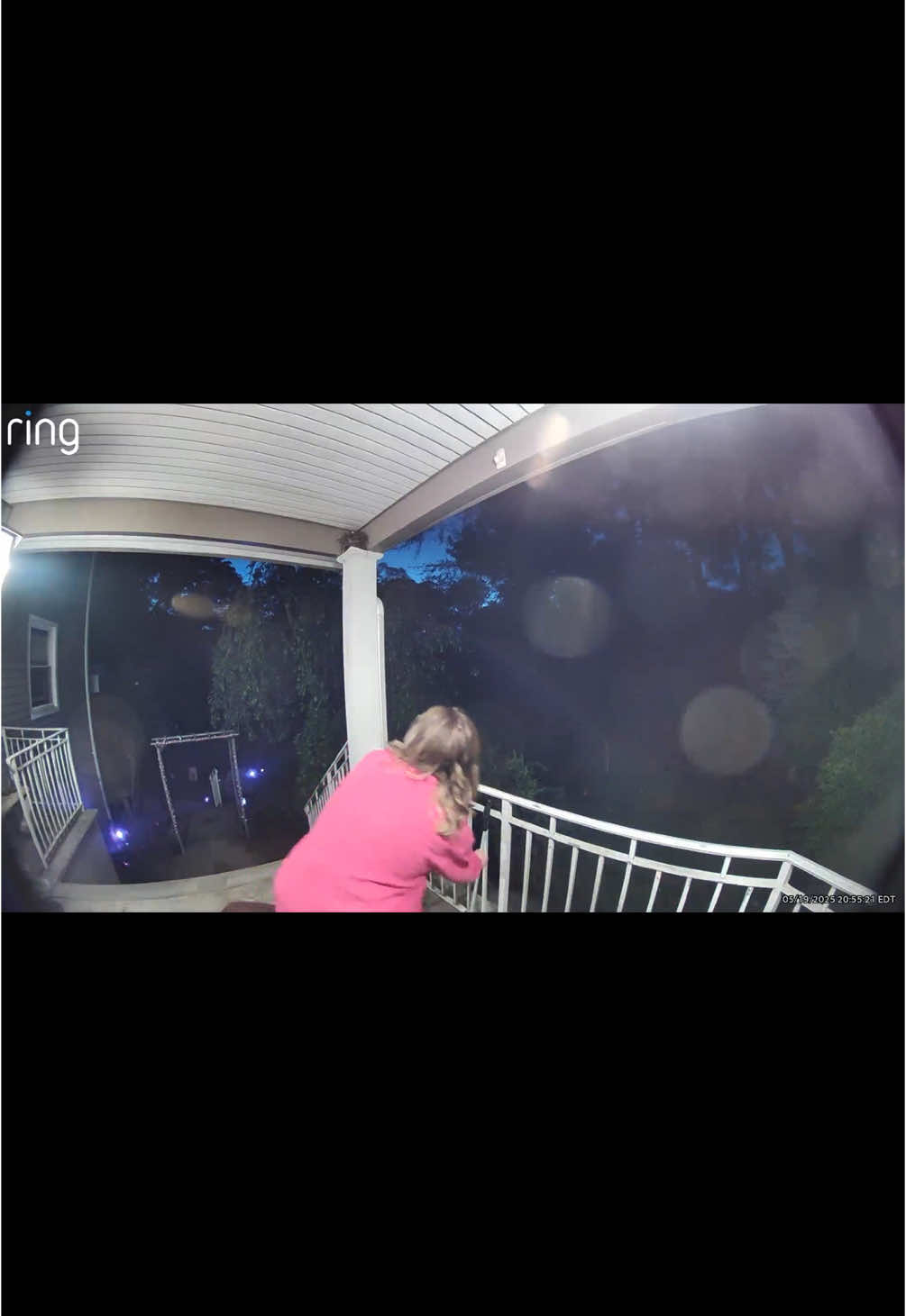 Every time I open the door, it’s a Hitchcock reboot starring ME. #thebirds #birds #birdsnest #ring #ringdoorbell #funnyringdoorbell 